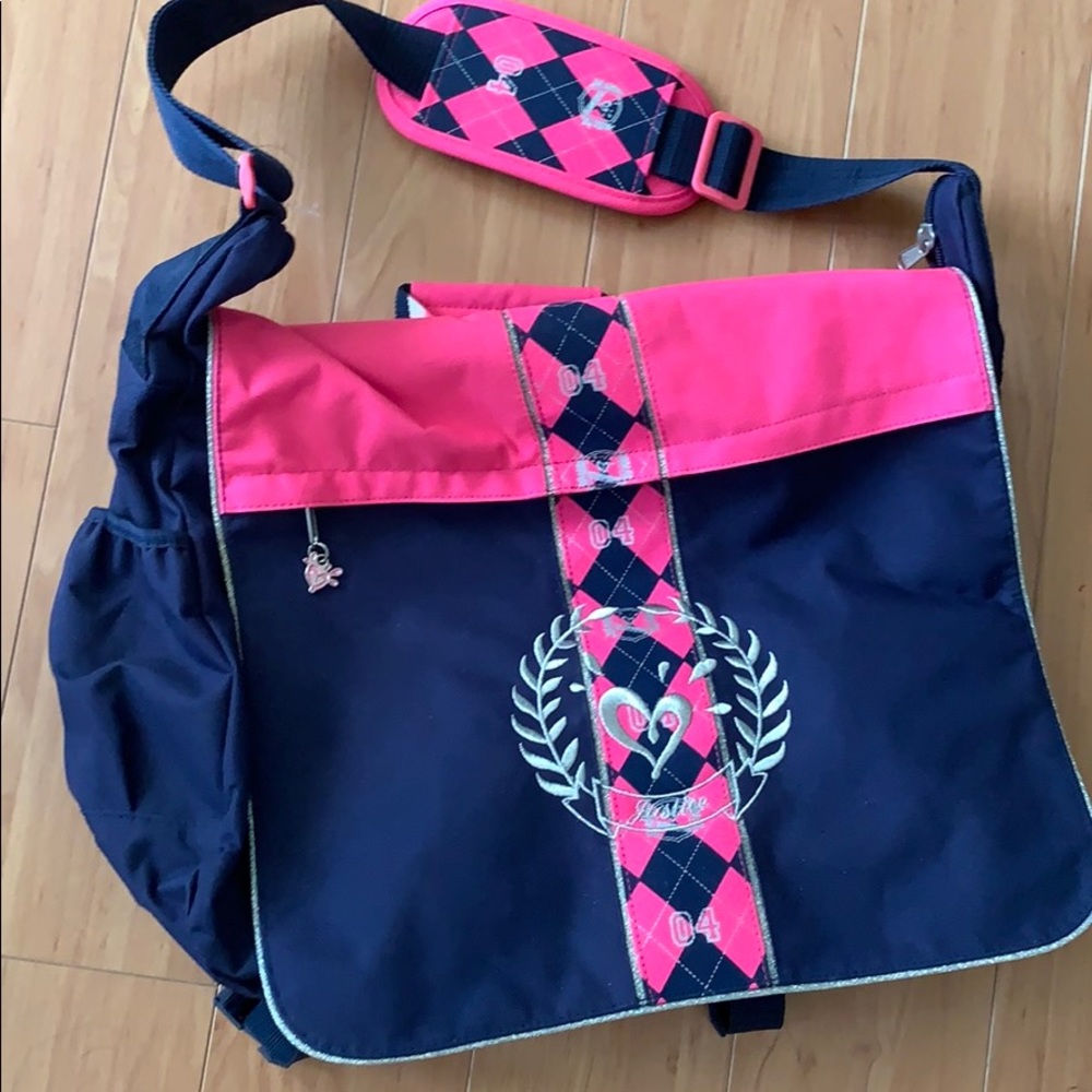 NWOT messenger bag